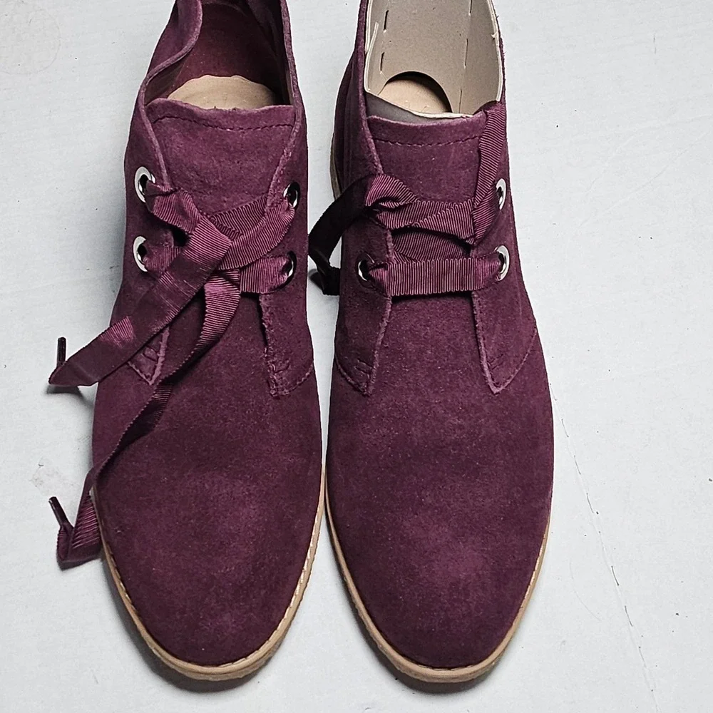 Isaac Mizrahi Live IM ZOE Dark‎ Red Suede Ribbon Lace Desert Boots Womens 7.5M